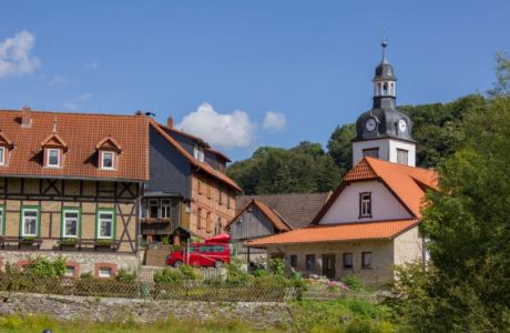 kickels-haus-und-die-alte-schule-1024x683.jpg